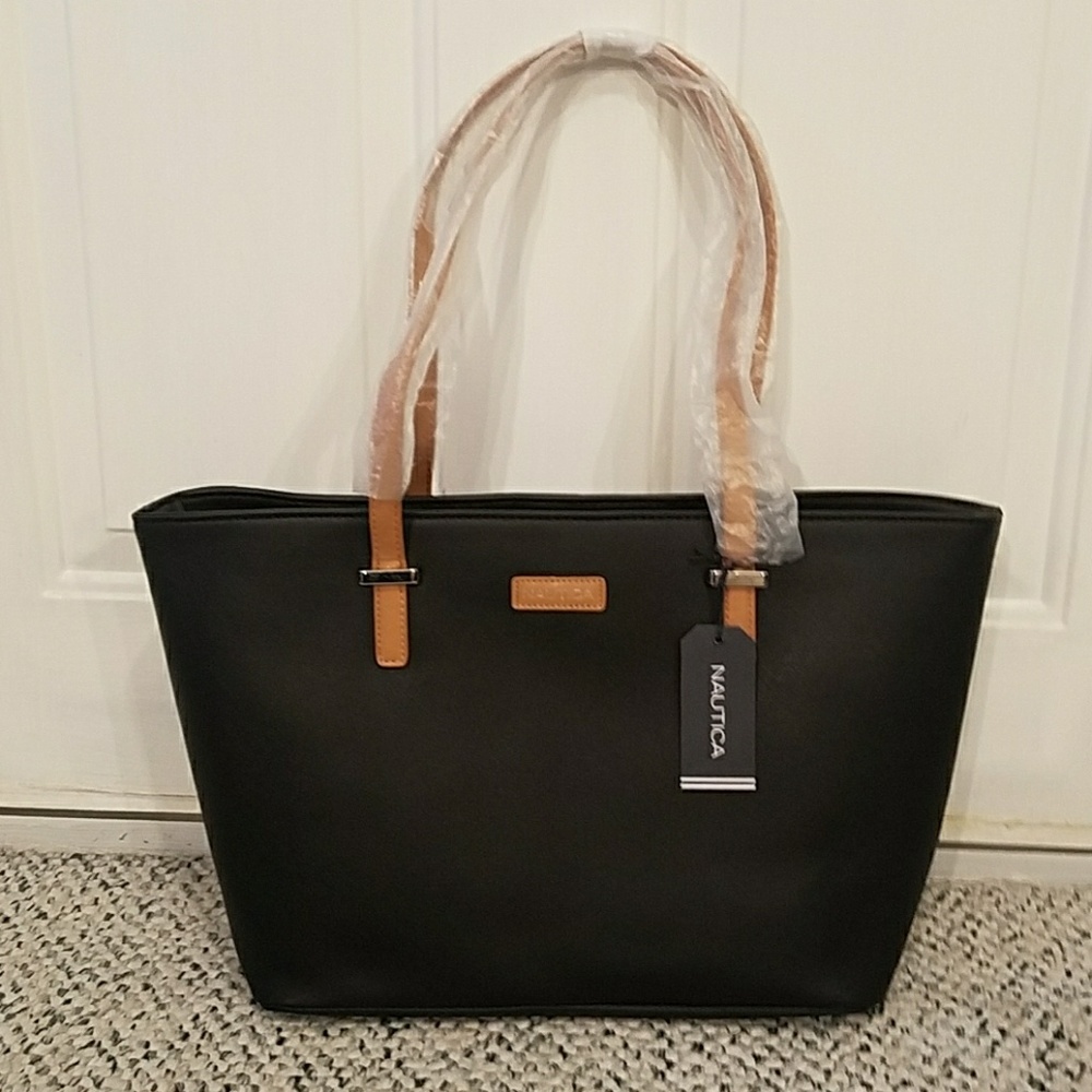*Like New* Large Black Nautica Nylon Tote PERFECT FOR POOLSIDE OR SEASIDE!